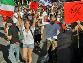 Student demonstrators defied the recently passed repressive law known as Bill 78